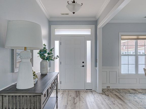 3rd image of 8243 Ibis Pointe NE