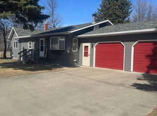 319 Railroad Ave E, Hatton, ND 58240