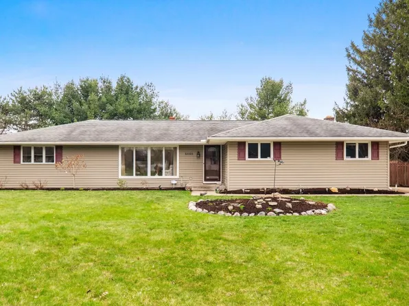 5480 Sebago Dr, Fairview, PA 16415