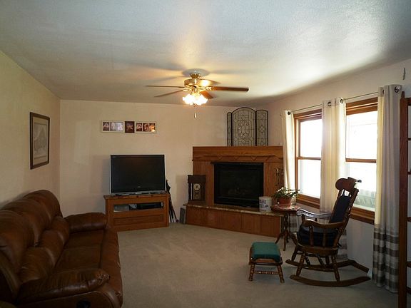 5th image of 3933 Eagle Ave SW