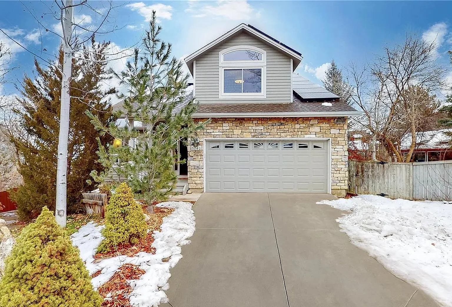 Stunning 5Bed 3.5Bath Modern Home on Spacious Lot in Quiet Boulder Cul-de-Sac — Photo 2