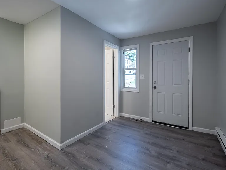 169 Hutton St #2 — Photo 8
