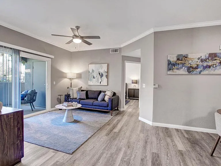 Broadleaf Apartments — Photo 20