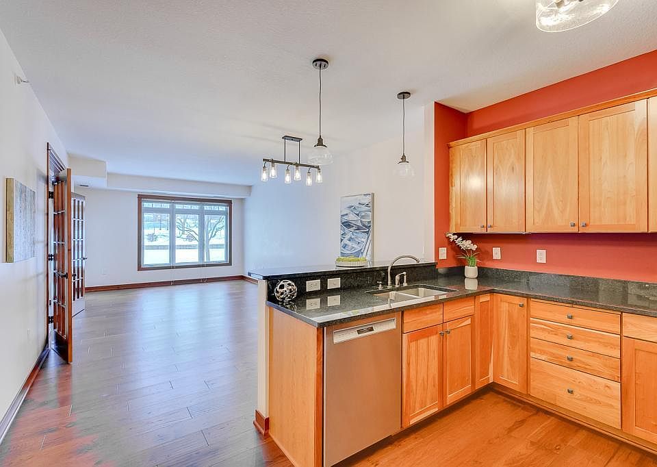 1st image of 3251 Louisiana Ave S APT 115