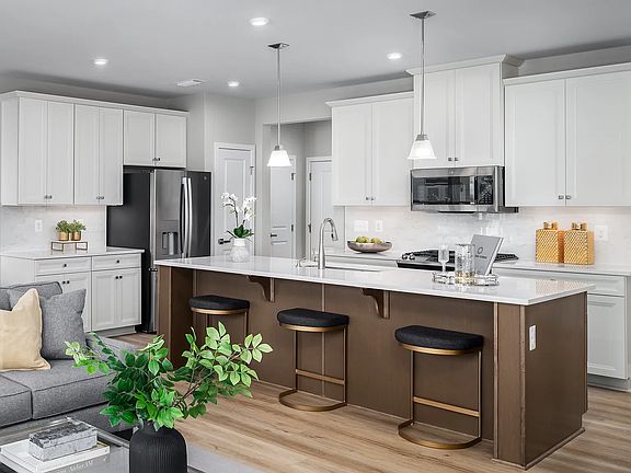 4th image of 4399 Peach Lily Ln #369