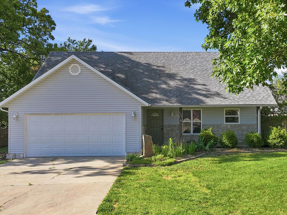 1st image of 130 Hemlock Court