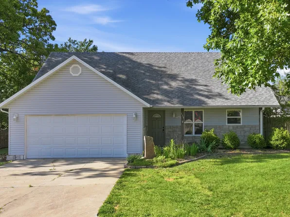 130 Hemlock Court, Hollister, MO 65672