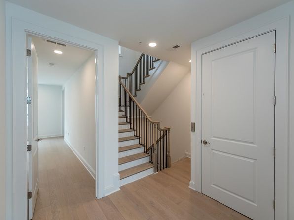 426 Midtown Way #126B, Blacksburg, VA 24060