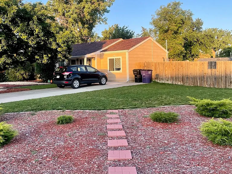 2701 S Glencoe St — Photo 6
