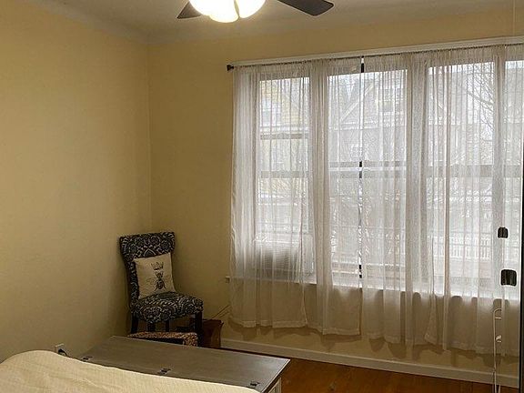 4th image of 63 E 236th St APT 4