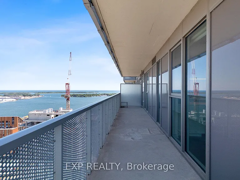 20 Richardson St #2710 — Photo 27