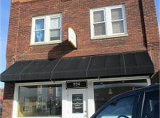 934 Main St, Grinnell, IA 50112