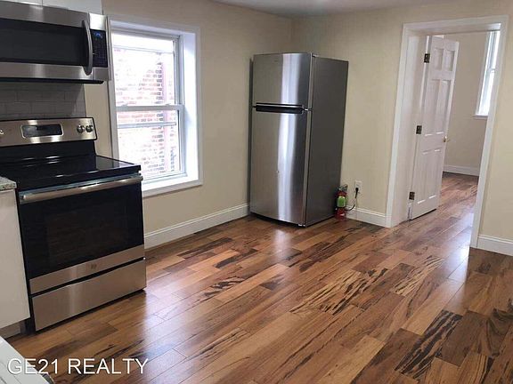 3rd image of 1635 S Broad St #3R