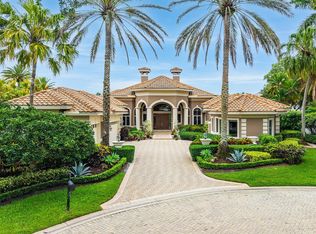 32 Saint Thomas Dr, Palm Beach Gardens, FL 33418