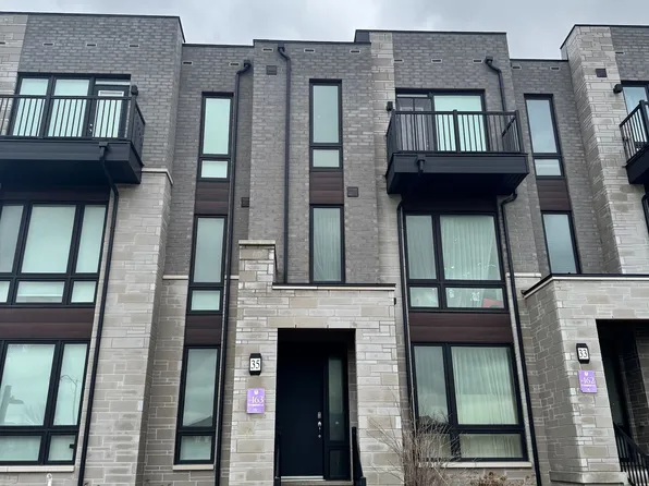 35 Hammersmith Ln, Markham, ON L6C 0Z5