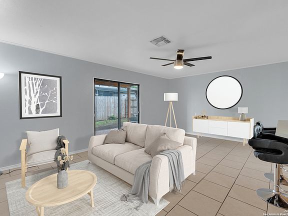 4th image of 4830 Casa Bello St