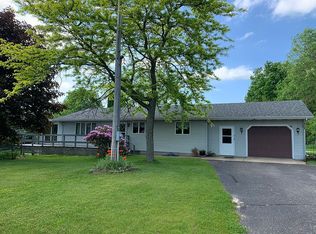 1189 E 104th St, Grant, MI 49327