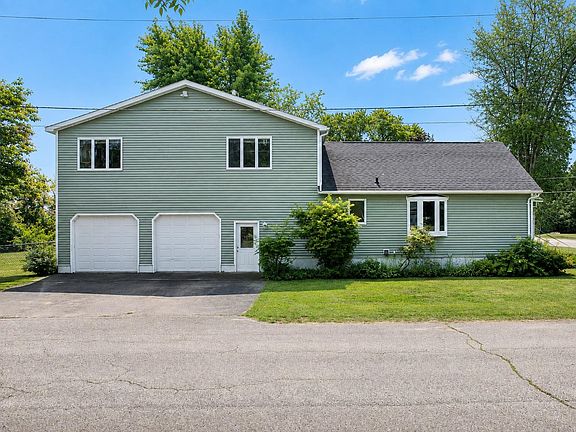 3rd image of 4216 4th St