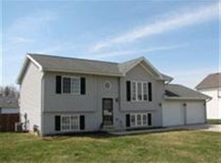 805 Jodi Ave, Le Roy, IL