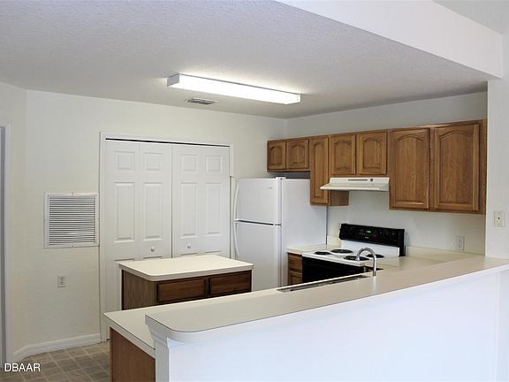 4th image of 970 N Spring Garden Ave APT 124