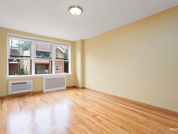 4th image of 495 E 7th St APT 2J