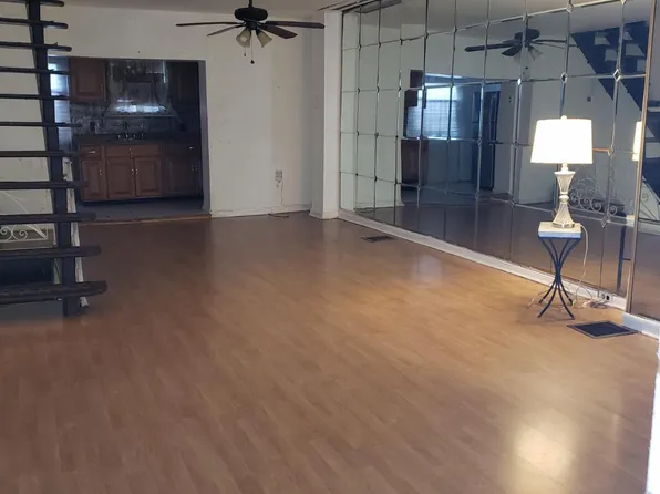 1534 S Woodstock St, Philadelphia, PA 19146