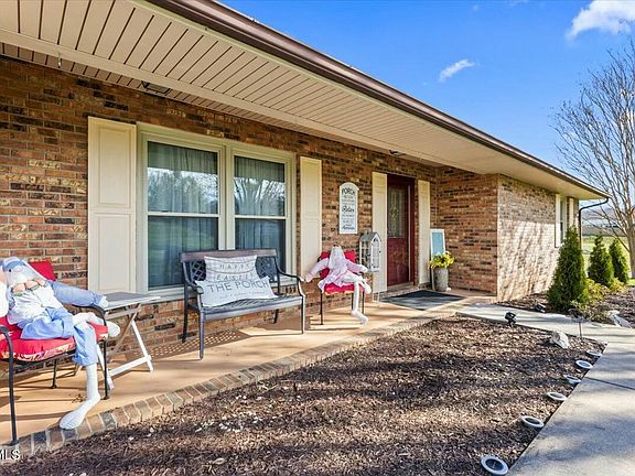 5th image of 2353 Brandon Ln