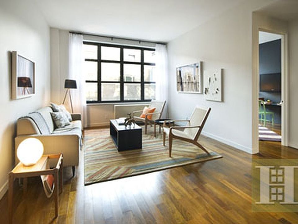 1st image of 80 Metropolitan Ave #Phb