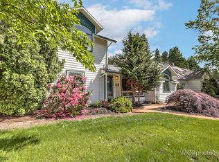 5425 SW Nebraska St, Portland, OR 97221