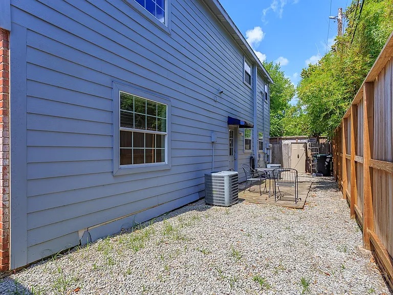 1420 W Alabama St #A — Photo 35