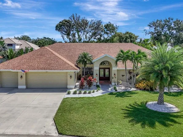 4939 Fallcrest Cir, Sarasota, FL 34233