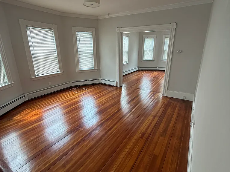 283 Sutton St #1 — Photo 9