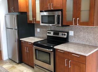 11944 Mayfield Ave #201, Los Angeles, CA 90049