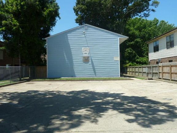 2nd image of 9117 Chesapeake Blvd APT 05