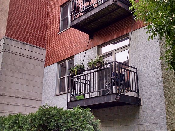 2nd image of 1222 N Wolcott Ave APT 3N