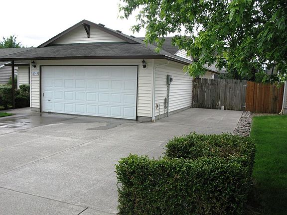 Driveway & RV Parking