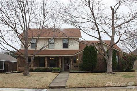 1st image of 1630 Clarendon Dr