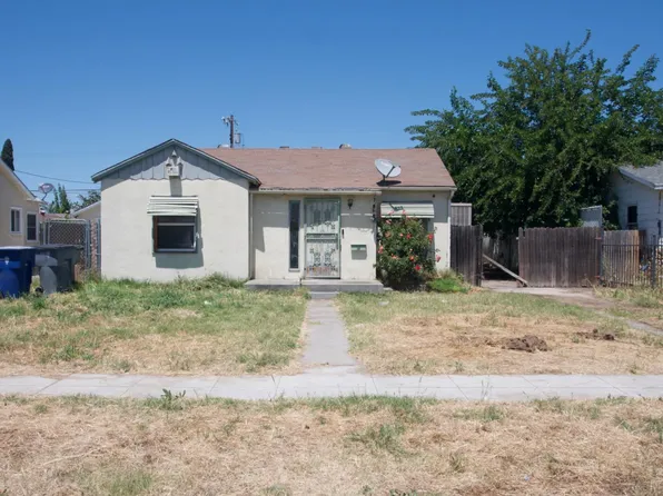 3711 E Orleans Ave, Fresno, CA 93702