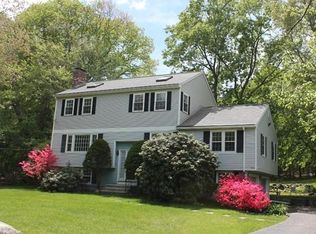 564 Concord Ave, Lexington, MA 02421