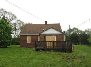 106 S Harris Rd, Ypsilanti, MI 48198