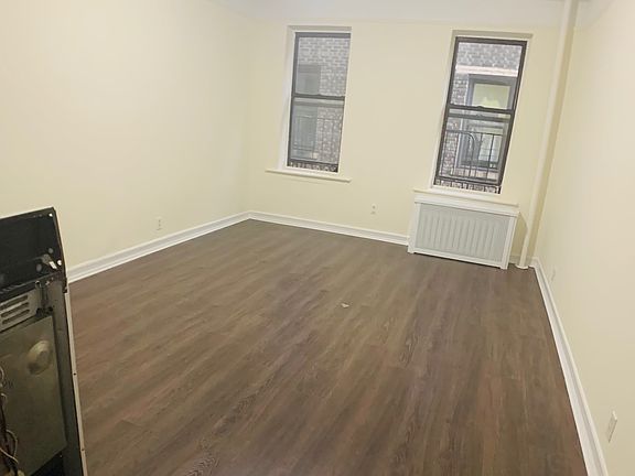 5th image of 815 W 181st St APT 5D