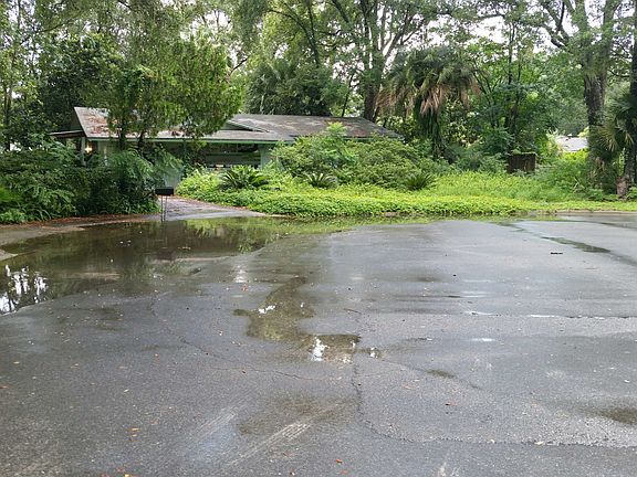 5th image of 1640 NE 18th Pl