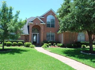 804 Vendome Ct, Hurst, TX 76054