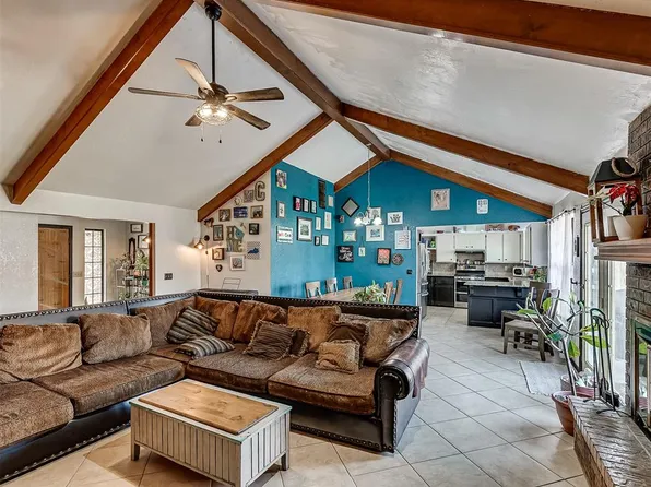 1113 NE 21st Ct, Moore, OK 73160