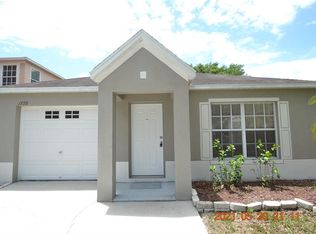1728 Mosaic Forest Dr, Seffner, FL 33584