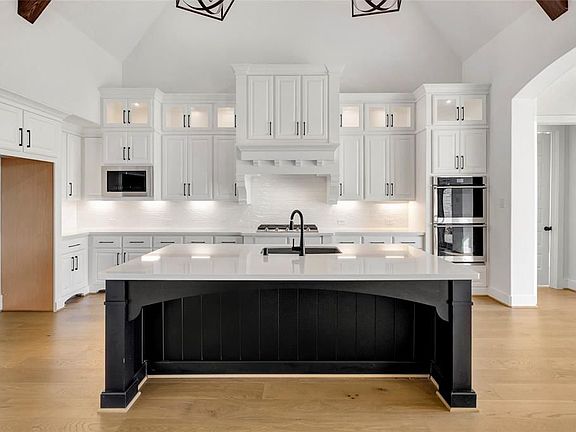 4th image of 7114 Kinglet Ct