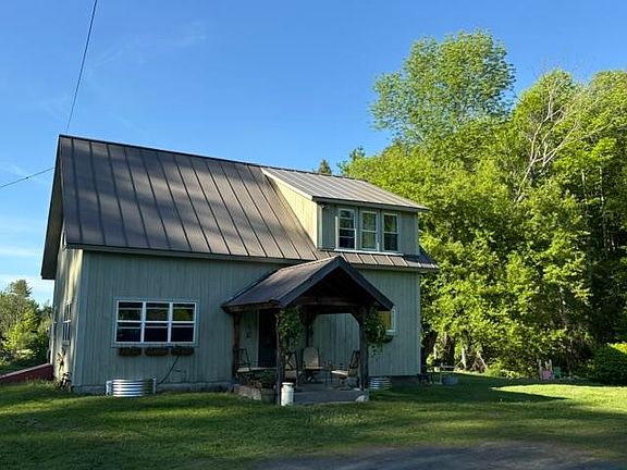 2nd image of 1821 Chateauguay Road