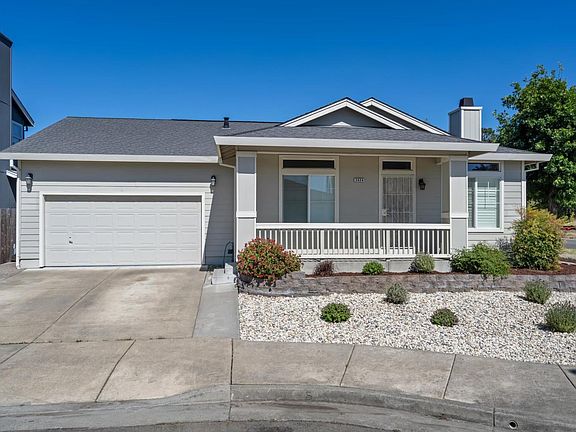 3rd image of 2424 Amethyst Way