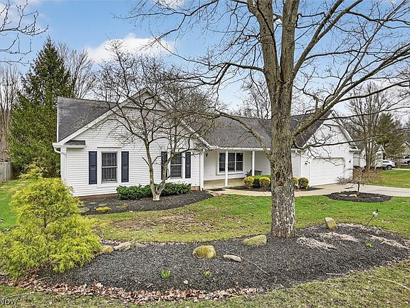 2nd image of 2081 McClaren Ln