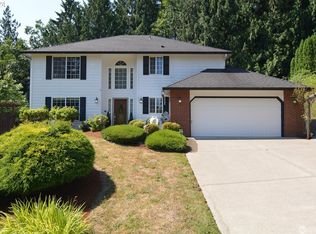 215 W Saint James Pl, Longview, WA